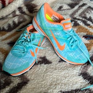 Nike FlyWire training shoes. Size 7